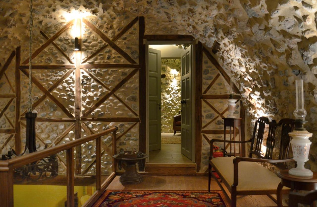 Archontiko Chioti Hotel เลโอนีดีออน ภายนอก รูปภาพ