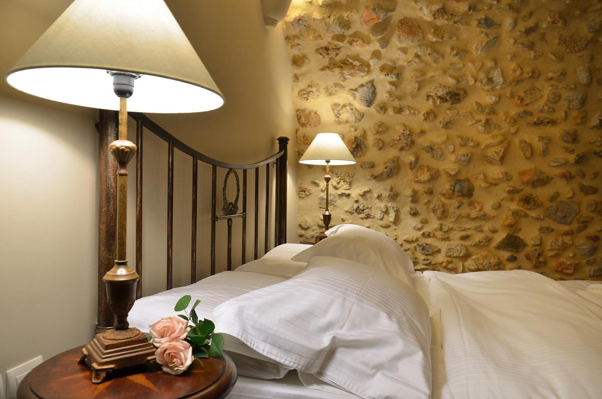 Archontiko Chioti Hotel เลโอนีดีออน ภายนอก รูปภาพ
